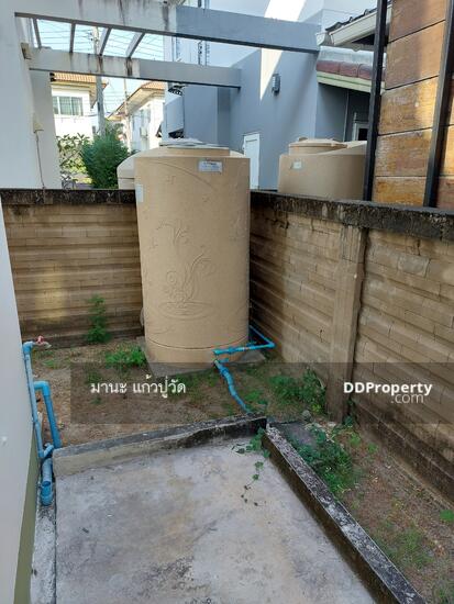 ให้เช่า บ้านแฝด2ชั้น 40ตรว. อยู่ถนน เลียบคลองสอง ซอยเดียวกับซาฟารีเวิลด์ ใกล้ห้างแฟชั่นไอส์แลนด์ ให้เช่า20,000/เดือน (ห้ามเลี้ยงสัตว์)